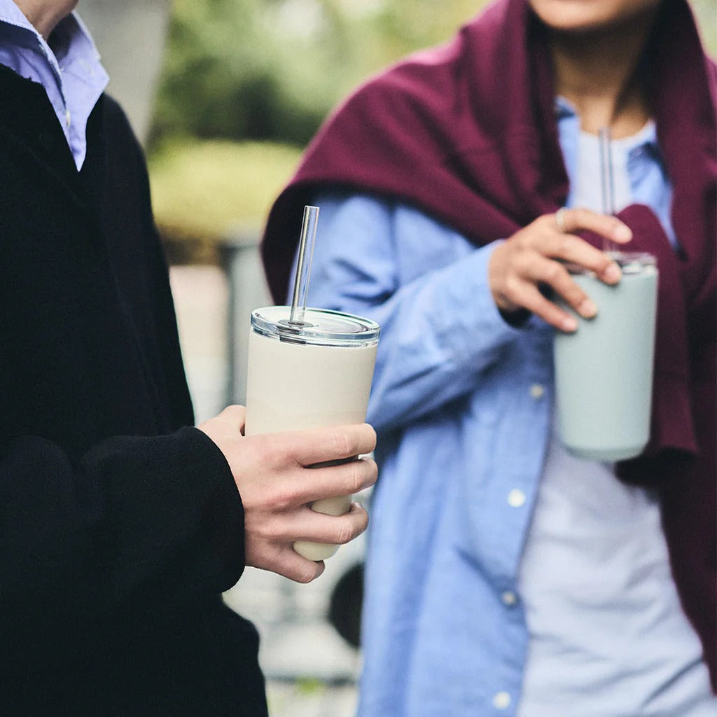 TO GO TUMBLER 480ml with straw