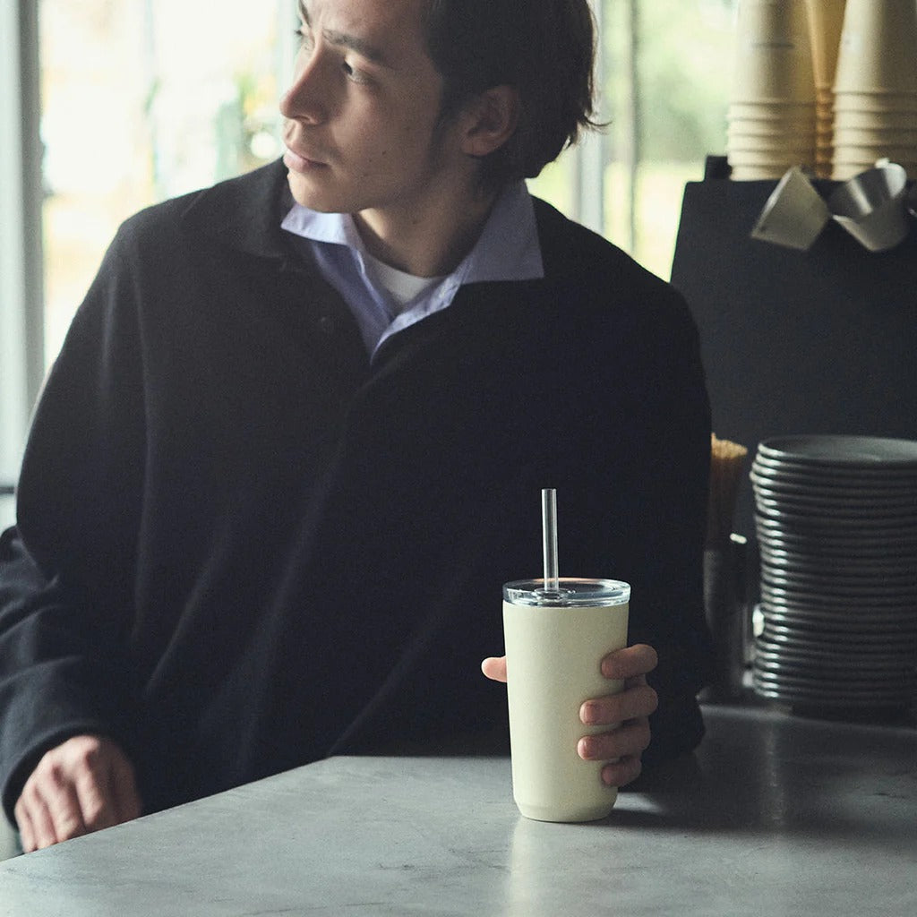 TO GO TUMBLER 480ml with straw