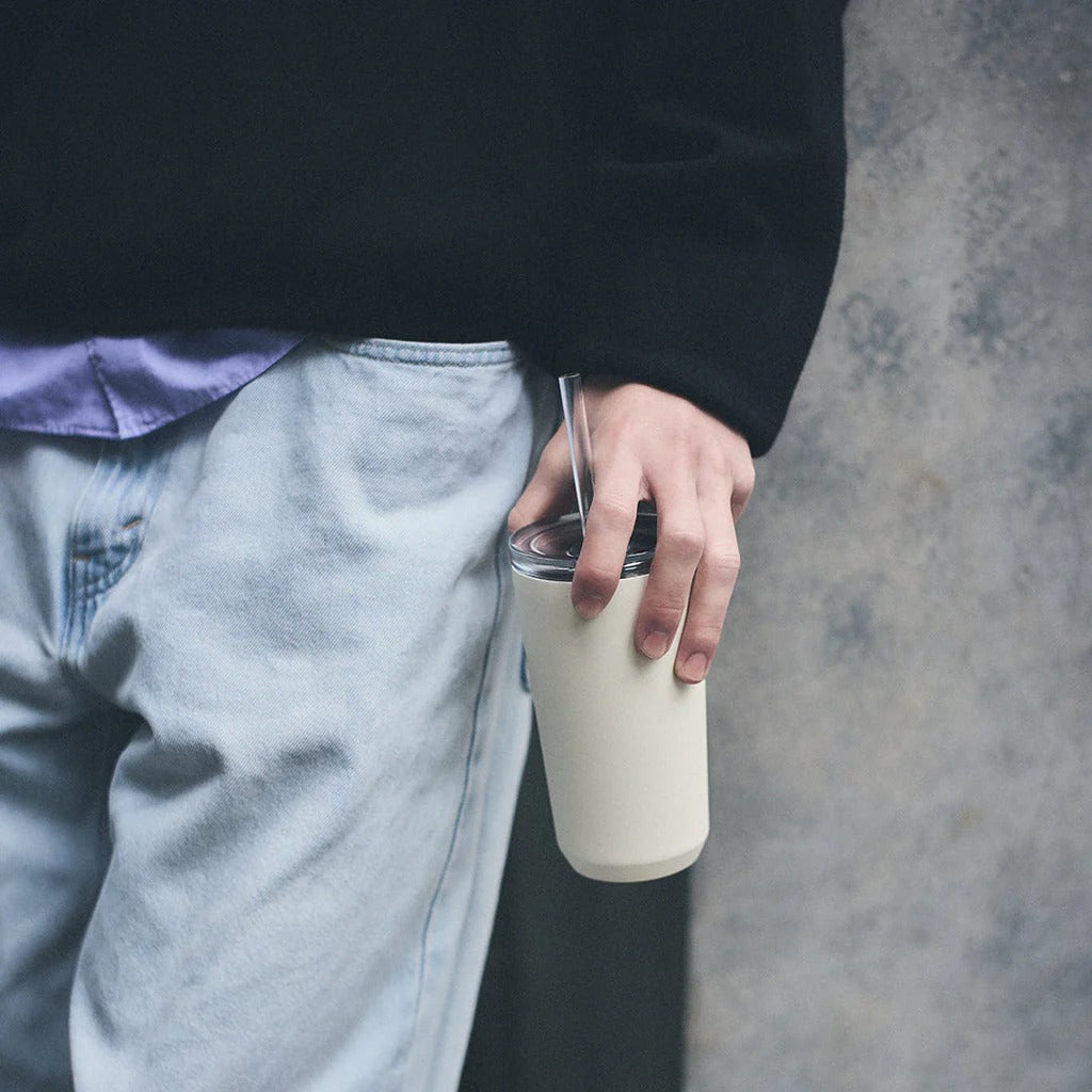 TO GO TUMBLER 480ml with straw